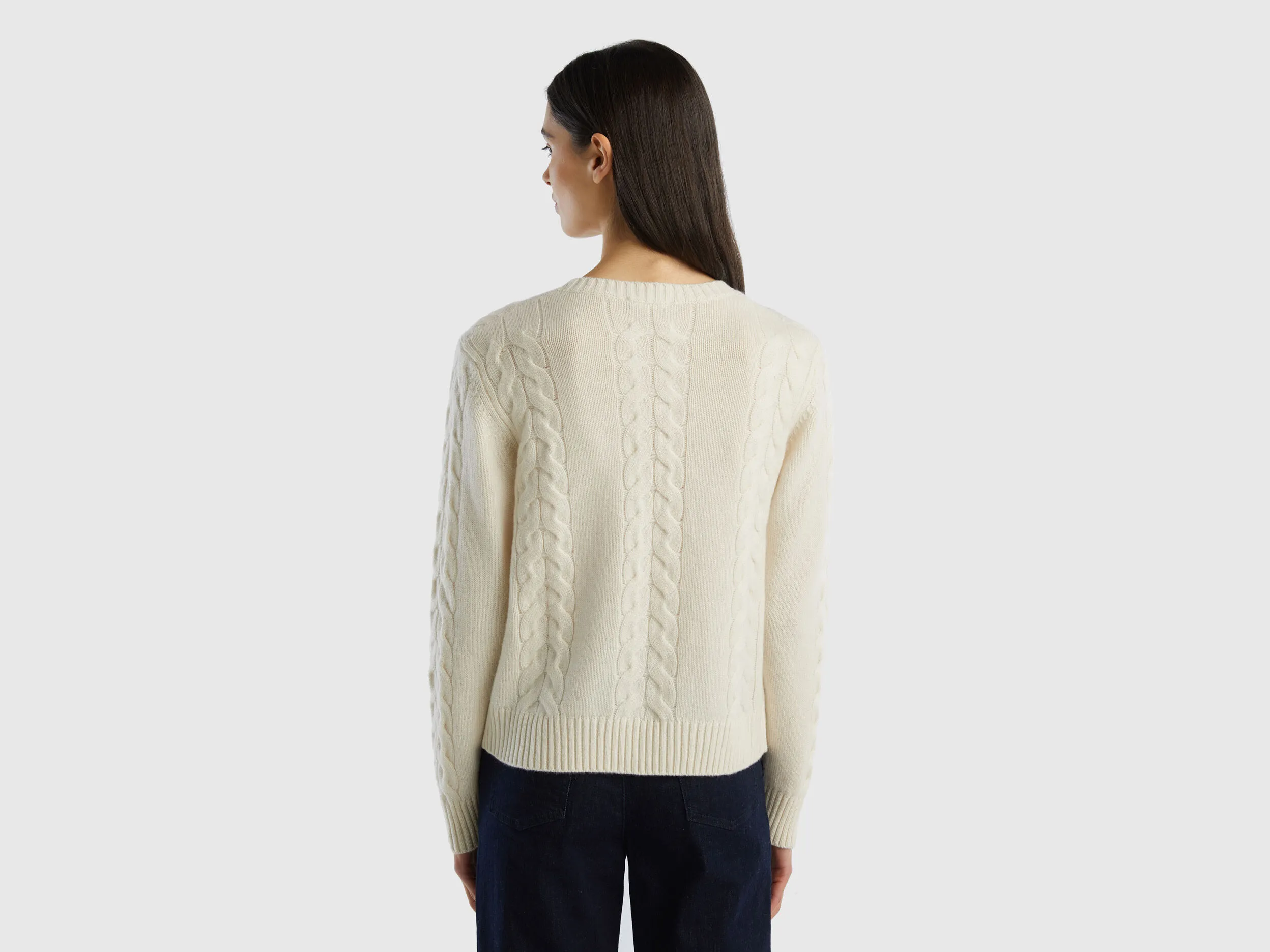 Cable knit sweater in pure cashmere - Creamy White | Benetton