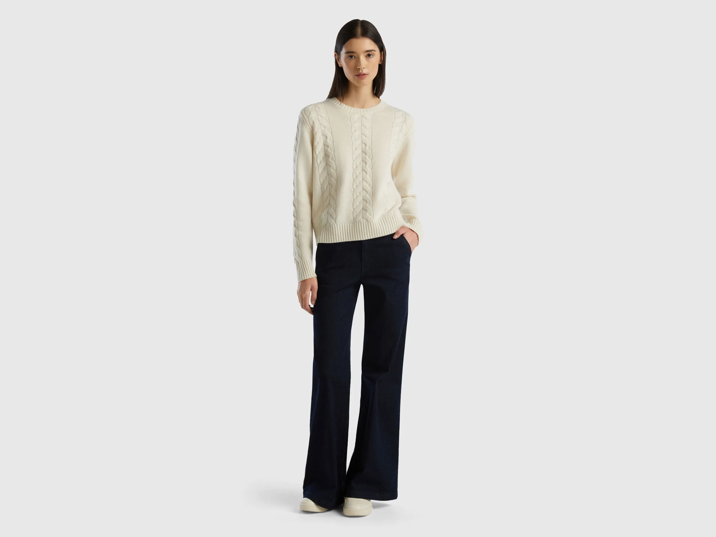 Cable knit sweater in pure cashmere - Creamy White | Benetton