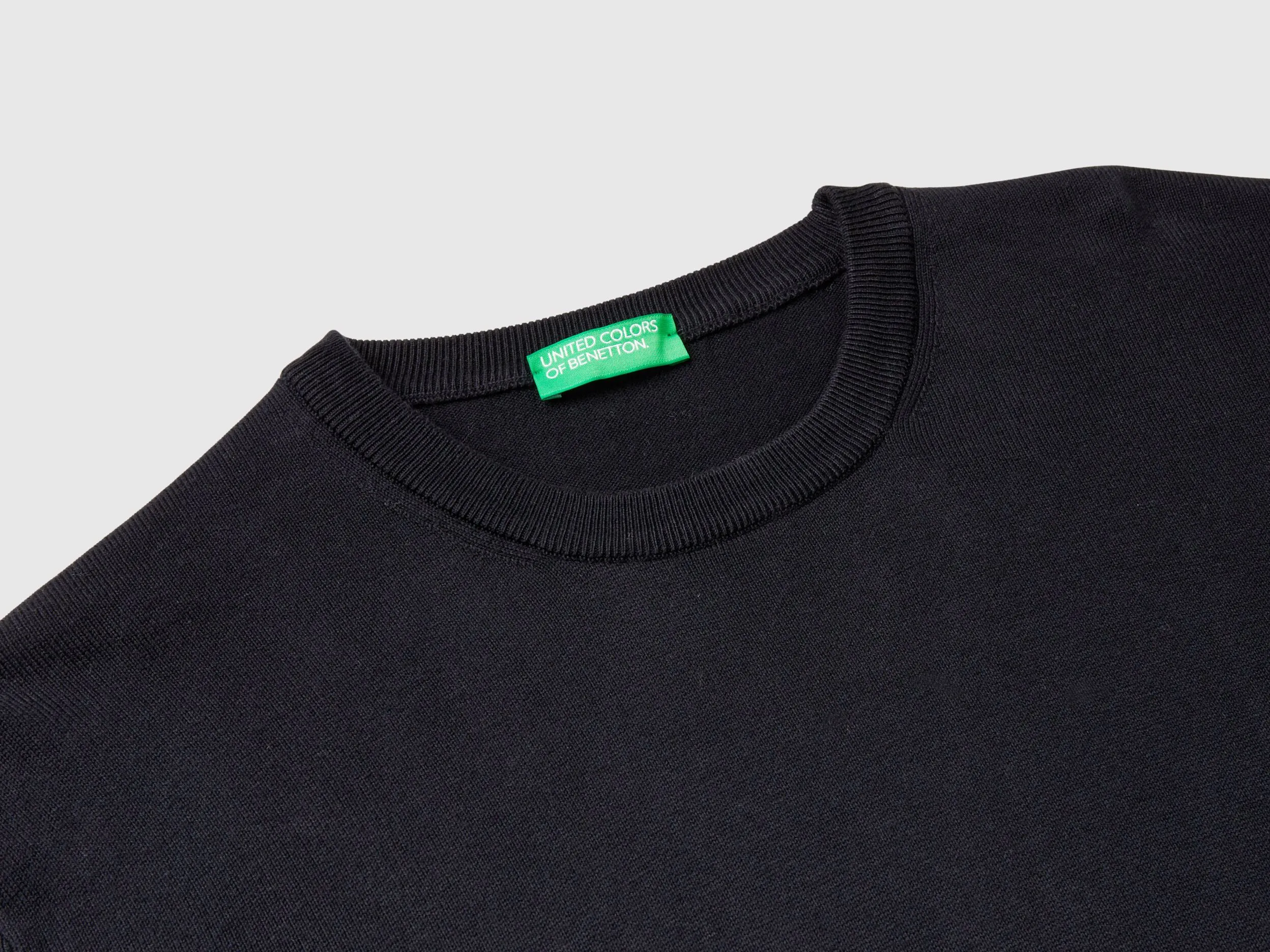 Crew neck sweater in 100% cotton - Black | Benetton