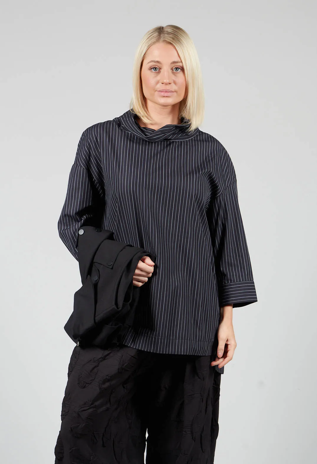 Gavalda Top in Black