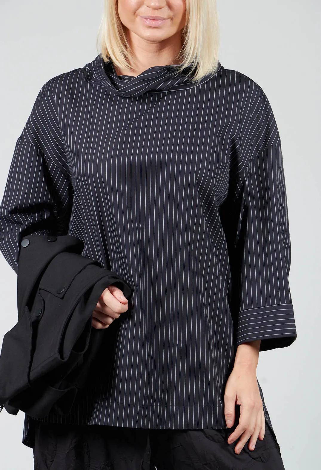 Gavalda Top in Black