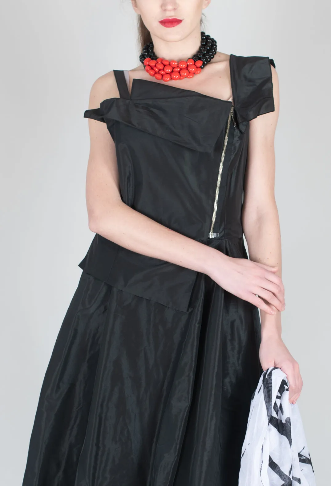 ONGO Dress in Black