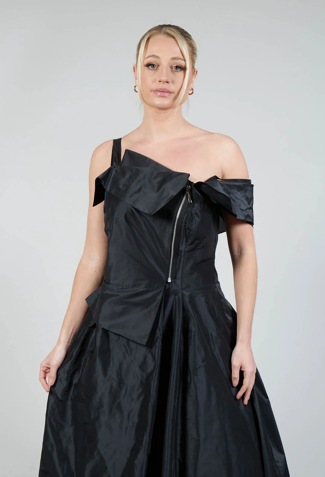 ONGO Dress in Black