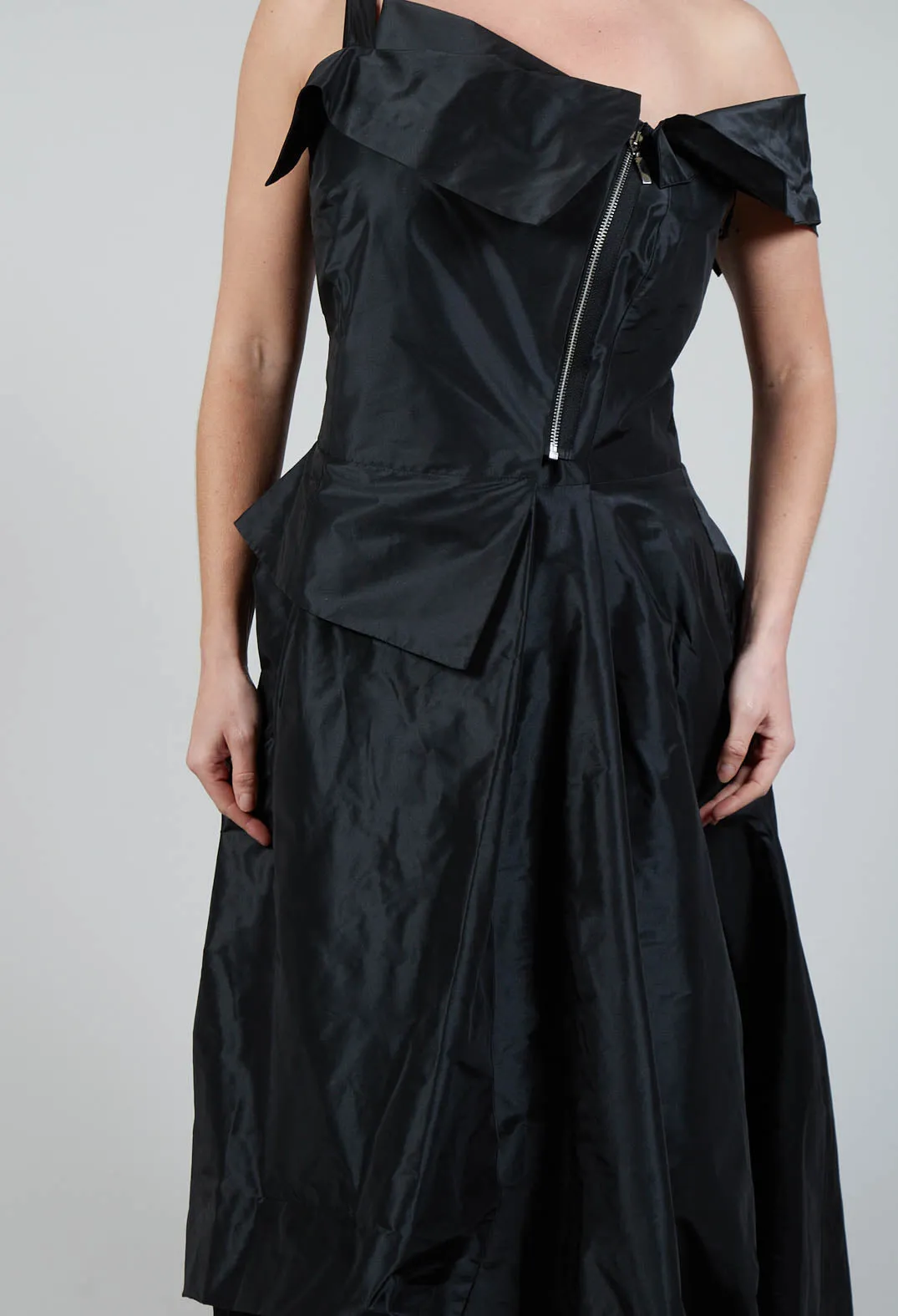 ONGO Dress in Black