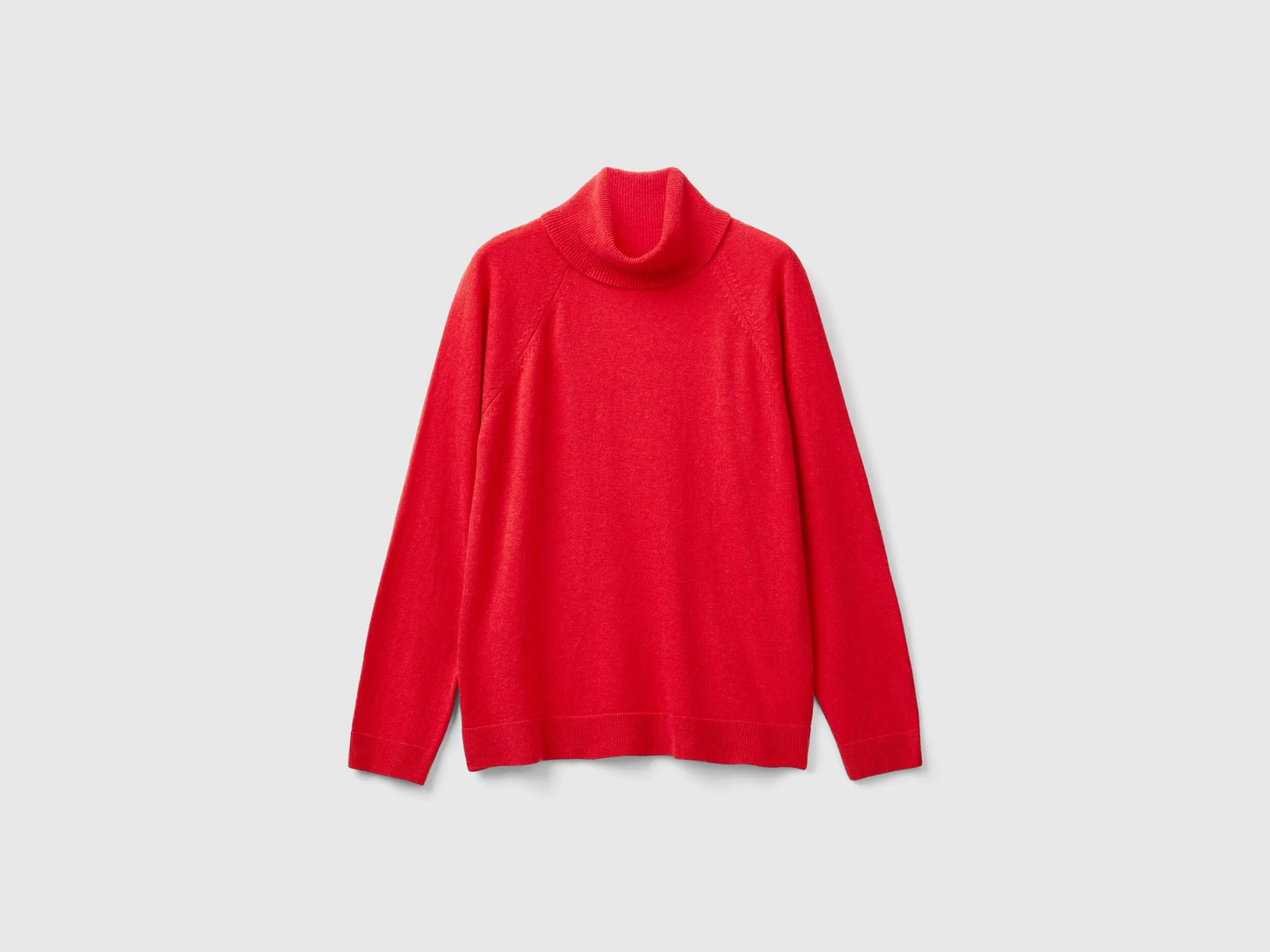 Red turtleneck in wool and cashmere blend - Red | Benetton