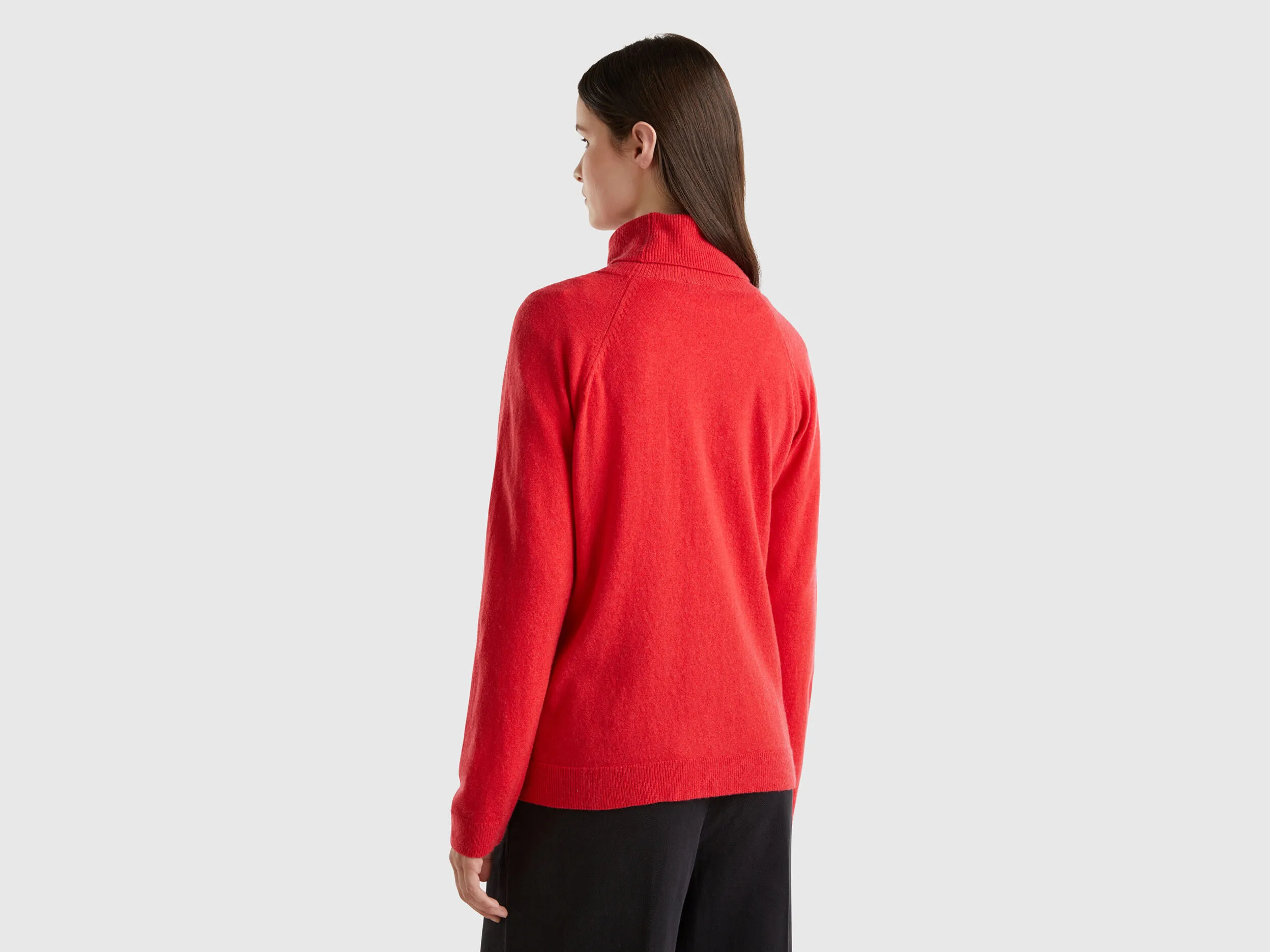 Red turtleneck in wool and cashmere blend - Red | Benetton