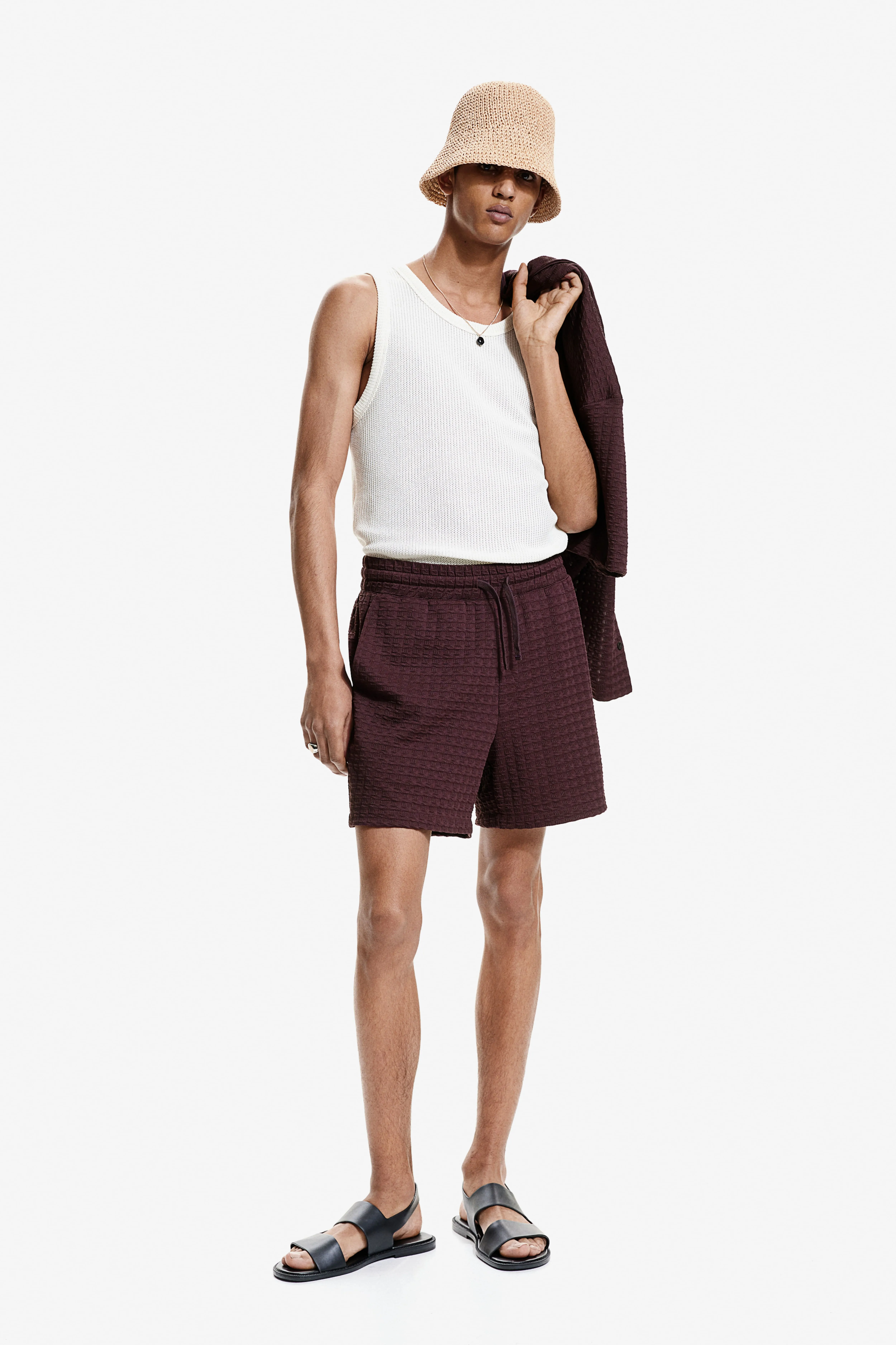 Regular Fit Textured sweatshorts - Regular waist - Short - Plum purple - Men | H&M GB