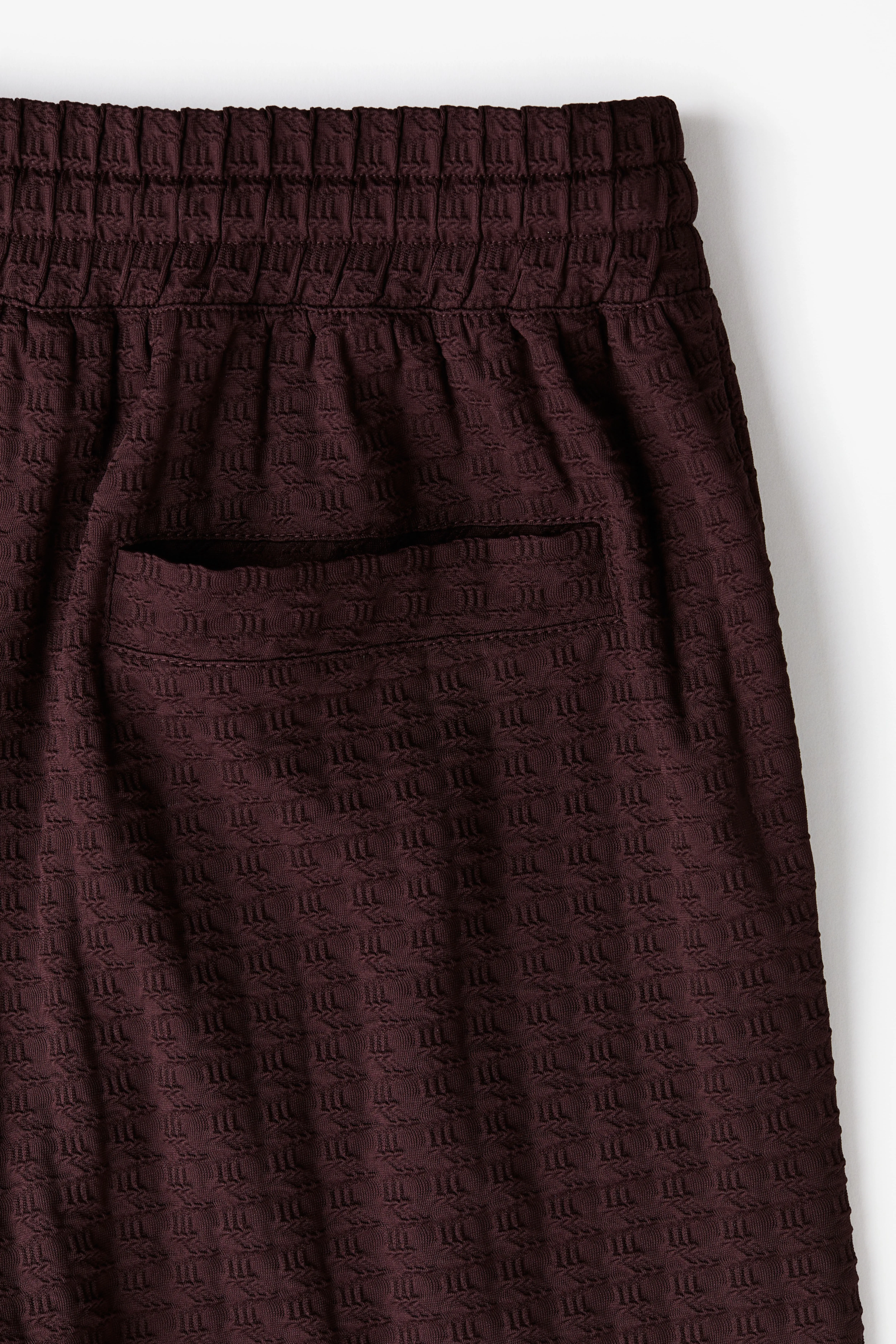 Regular Fit Textured sweatshorts - Regular waist - Short - Plum purple - Men | H&M GB